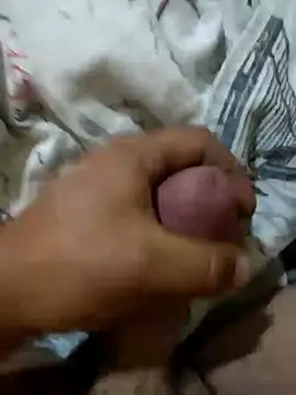 Snapshot of ozii000 chatting on September 11, 8:41 pm ozii000 online show from September 11, 8:41 pm