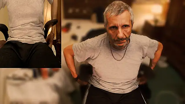 maxdaddy690 online show from September 8, 8:52 pm