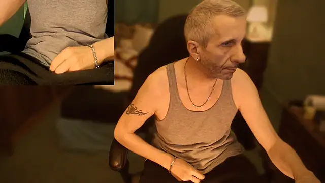 maxdaddy690 online show from December 27, 8:18 pm