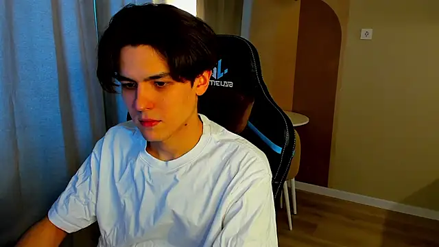 TravisRevas online show from March 6, 10:12 am