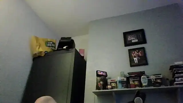 Manchesterbbtn online show from April 11, 7:45 am