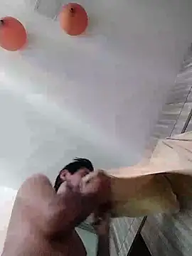 santibiggg online show from March 5, 2:34 pm