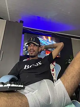 Miguel bigcock online show from March 8, 4:58 pm