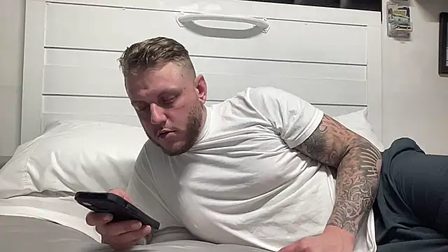 Thegreatwhitepipe online show from September 26, 11:41 am