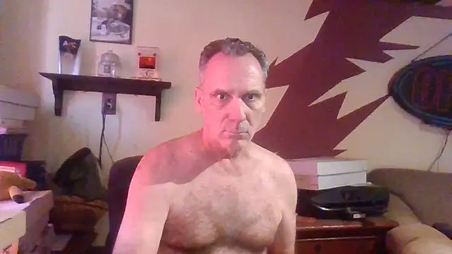 Snapshot of HunkofRock chatting on October 15, 3:41 pm HunkofRock online show from October 15, 3:41 pm