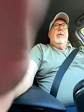 superbearboss online show from October 26, 8:44 pm