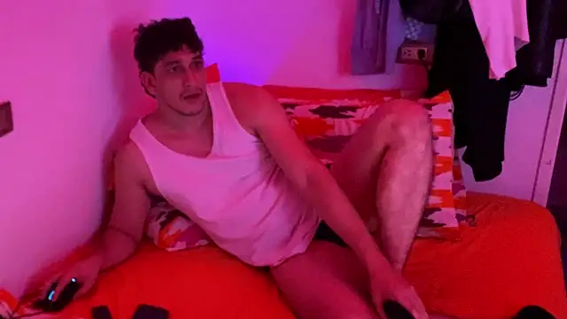 chicoinhibido online show from March 18, 11:31 pm