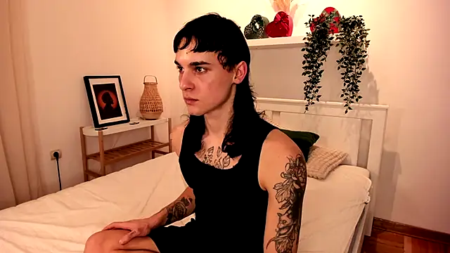 Palmistry911 online show from March 11, 5:24 pm