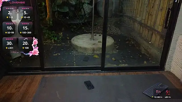 AshtonnSummer online show from March 16, 11:27 am