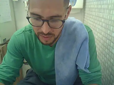 pdasgyn online show from January 15, 2:53 pm