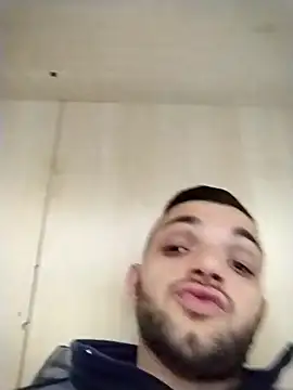 Francescodicristina44 online show from April 18, 9:25 pm