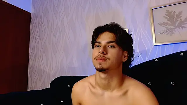 MathewAdams online show from November 13, 7:07 pm