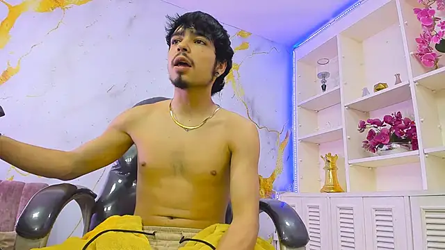 SexxzoneBoy online show from March 14, 5:16 am