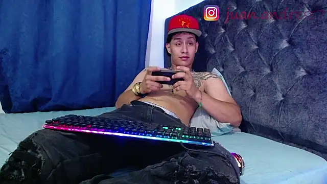 Stone grey1  online show from February 14, 10:16 pm