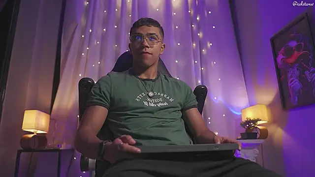 Colstorw  online show from March 18, 11:02 am