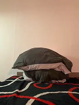 Renoirmonter online show from April 18, 7:07 pm