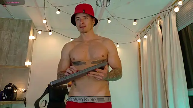 Ryannblue07 online show from October 26, 2:02 am