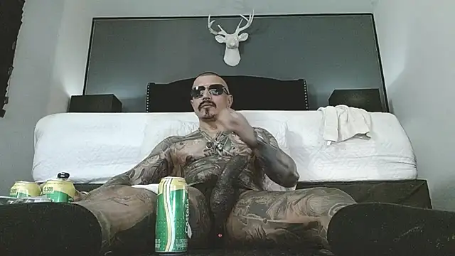 danilog515 online show from April 19, 6:24 am