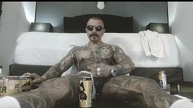 danilog515 online show from October 7, 3:43 am