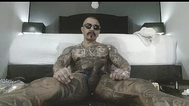 danilog515 online show from November 6, 6:16 am