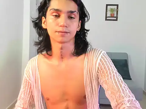 leoaddams22 online show from October 13, 10:27 pm