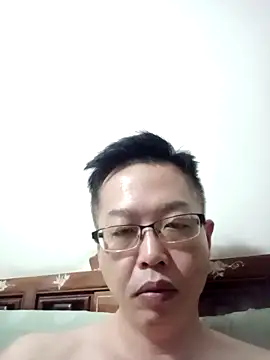 akumasian online show from April 17, 8:44 pm