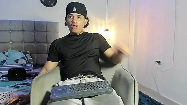 samxx muscle online show from November 5, 1:46 pm