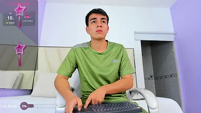 Hotboy21  online show from January 17, 4:37 am