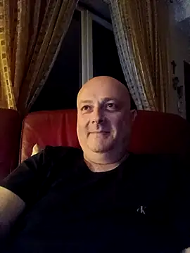 Alexis Bull online show from April 19, 10:23 pm