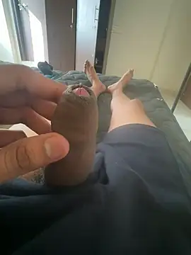 hotslimguy online show from March 21, 10:28 am