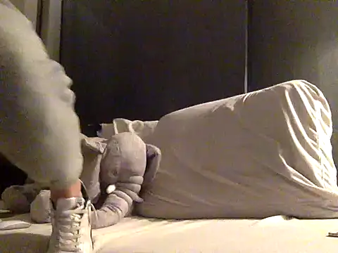 who am i x404 online show from January 6, 7:51 pm