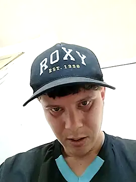 erickdlima1 online show from October 9, 6:46 pm