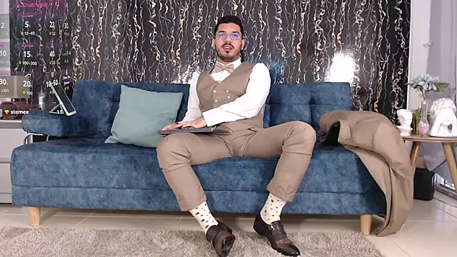 samuelcoopeer online show from November 9, 1:37 pm