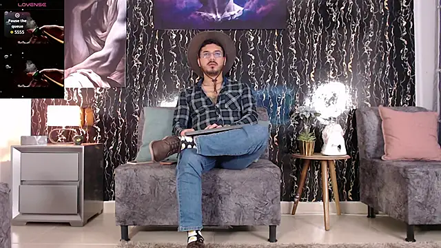 samuelcoopeer online show from December 2, 3:04 pm