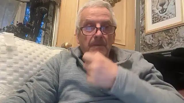 poggles online show from October 29, 6:38 am