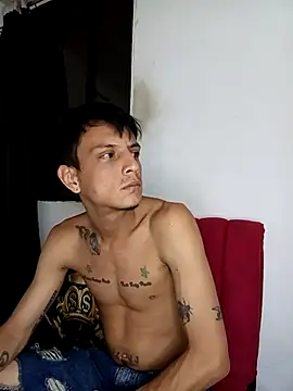 andrewcoopper1 online show from April 23, 3:33 am