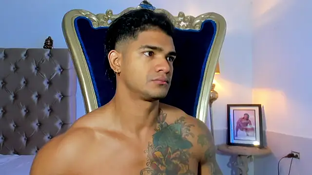 antonio  444 online show from October 20, 12:20 pm