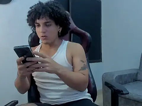 Xfire boy69 online show from October 1, 3:32 am