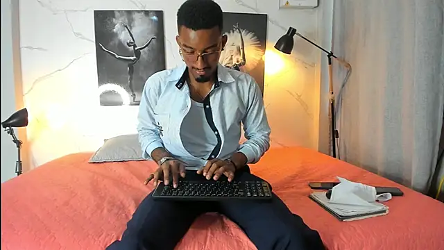 Darwin mayo online show from November 4, 5:47 pm