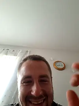 Vladyslav30 online show from June 13, 6:11 am
