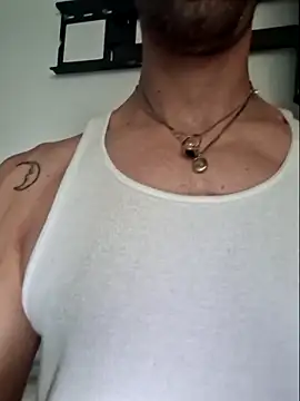 dabeibe online show from November 9, 10:25 pm