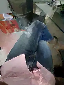 indoreboy1 online show from March 31, 3:25 pm