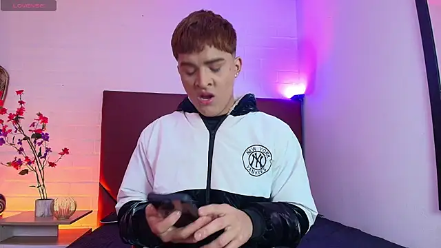 Lucass love online show from April 7, 1:11 pm