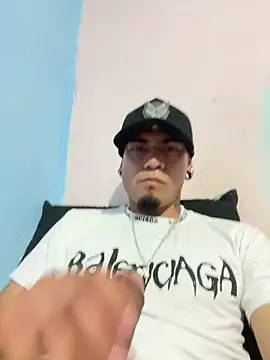 Ricardo2334 online show from February 26, 4:03 am