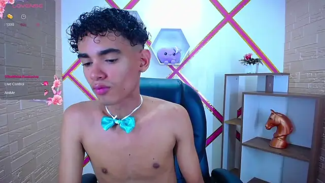 Blake Mils online show from October 21, 6:11 pm