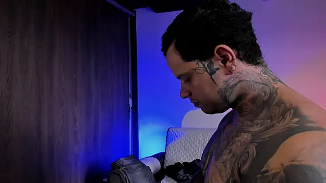 natevillage online show from April 19, 9:06 pm