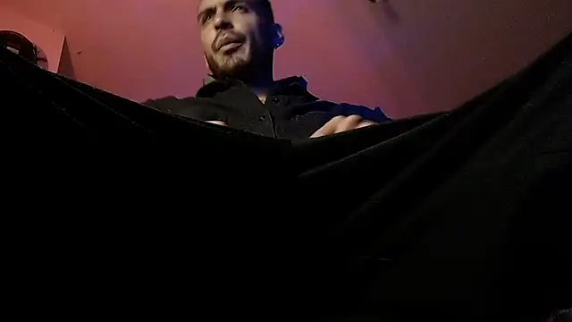 malek xarx  online show from March 31, 12:23 am