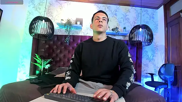 Dustin Sonne online show from April 22, 3:35 am