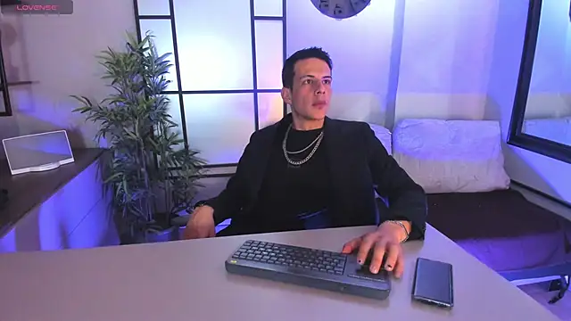 Dustin Sonne online show from November 19, 4:12 am