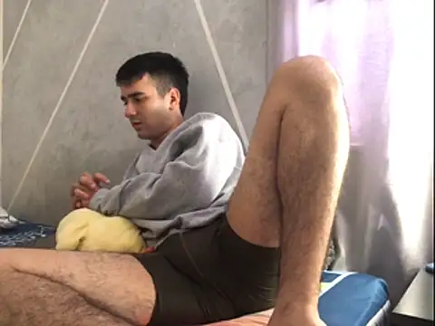 Cesar Augusto online show from March 3, 4:14 pm